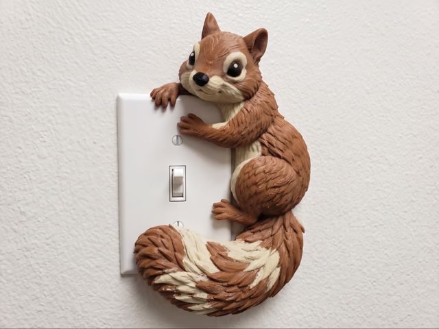 Luminaria squirrel switch tampa hugger